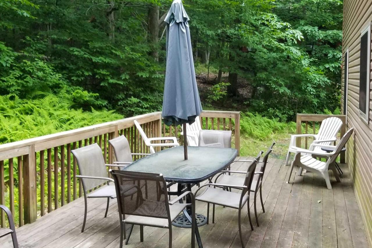 Pocono Mountain Home With 3 Community Lakes! Gouldsboro Exterior foto