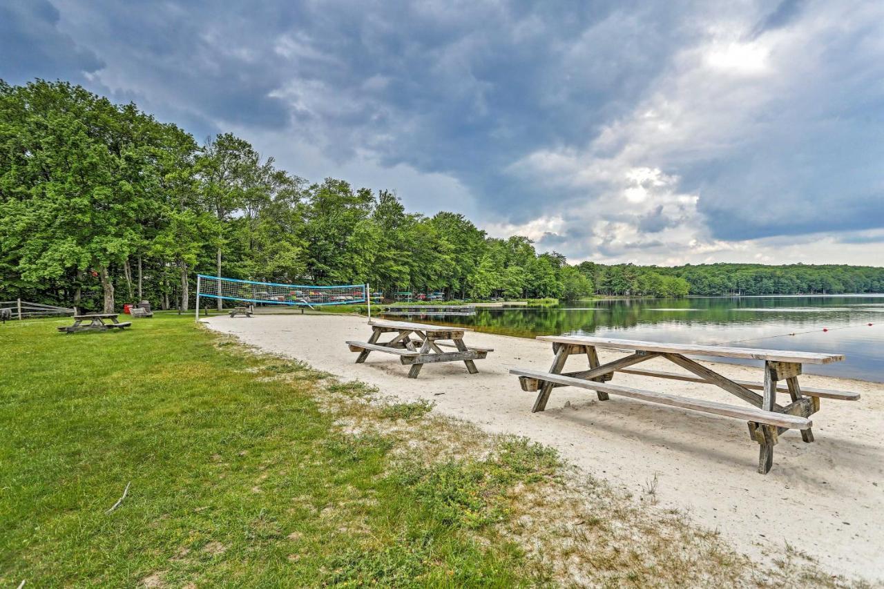Pocono Mountain Home With 3 Community Lakes! Gouldsboro Exterior foto