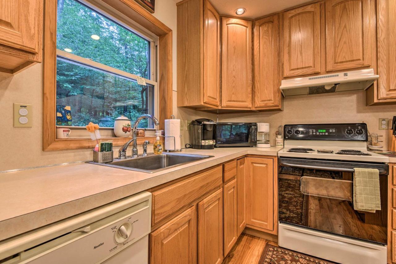 Pocono Mountain Home With 3 Community Lakes! Gouldsboro Exterior foto